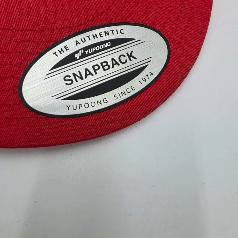 The Classics Red Mesh Trucker Hat Black Cat Face Snapback Cap‎